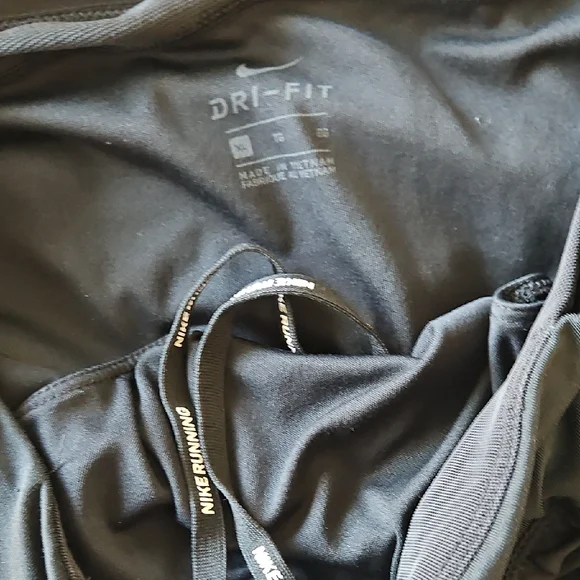 Nike Black Athletic Shorts Lightweight Breathable Design - Picture 5 of 6